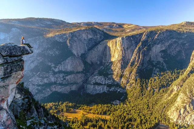 mountain_between